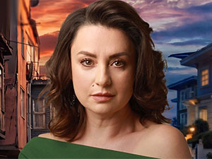 Altı Üstü İstanbul - Şebnem Dokurel - Esra Sultan Kimdir?