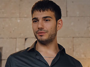 Anne Yarısı - Ömer Nadir Civelek - Özcan Bayındır Kimdir?