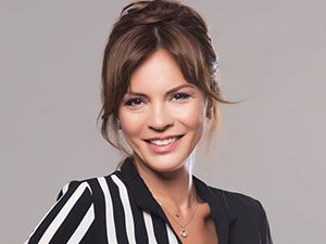 Arkadaşlar İyidir - Didem İnselel - Ayşe Yılmaz Kimdir?