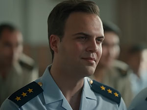 Asırlık Gece - Metehan Sancaktar - Deniz Kartepe (Gençliği) Kimdir?
