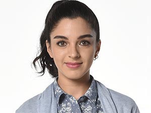 Aşk ve Gurur - Begüm Akkaya - Elif Esen Kimdir?