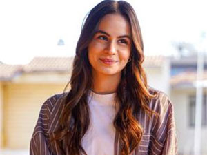 Ateş Kuşları - Naz Sayıner - Sultan Kimdir?