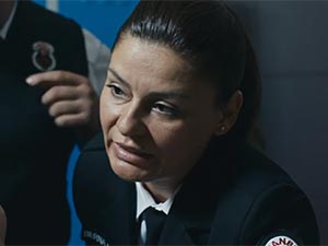 Avlu - Berna Eker - Berna Kimdir?
