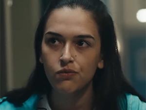 Avlu - Melis Cingöz - Sibel Kimdir?