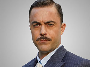 Aziz - Eren Hacısalihoğlu - Kenan Kimdir?