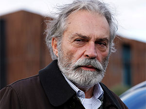 Baba - Haluk Bilginer - Emin Saruhanlı Kimdir?