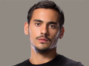 Babam ve Ailesi - Caner Şahin - Kadir Kayalar Kimdir?