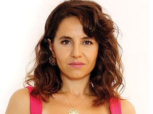 Bana Sevmeyi Anlat - Bihter Dinçel - Suzan Giray Kimdir?