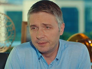 Bir Aile Hikayesi - Özgür Elmas - Ali Fikret Taluoğlu Kimdir?