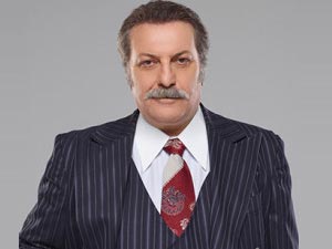 Bir Deli Rüzgar - Taner Turan - Ahmet Batur Kimdir?