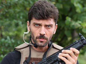 Börü - Can Nergis - Tolga Erlik Kimdir?