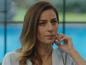 Bu Şehir Arkandan Gelecek - Seda Akman - Belgin Mirkelamoğlu Kimdir?