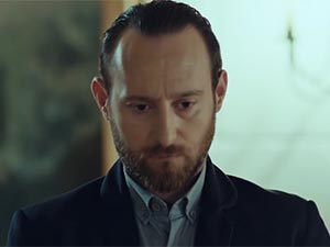 Can Kırıkları - Onur Dikmen - Akif Işık Kimdir?