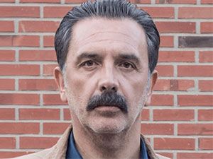 Cesur Yürek - Saydam Yeniay - Enver Kimdir?