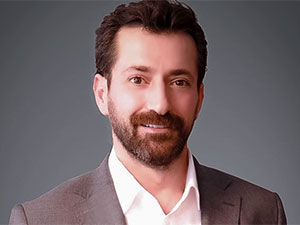 Çift Kişilik Oda - Burç Kümbetlioğlu - Nihat Gün Kimdir?