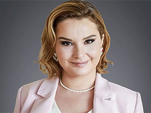 Çift Kişilik Oda - Gözde Altuner - Sevil Tunca Kimdir?