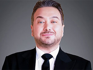 Çift Kişilik Oda - Onur Büyüktopçu - Kamil Şendul Kimdir?