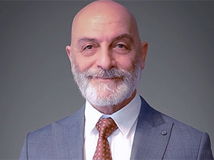 Çift Kişilik Oda - Selçuk Borak - Cüneyt Parlak Kimdir?