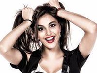 Çılgın Dersane Üniversitede - Berrin Keklikler - Modacı Nesrin Kimdir?