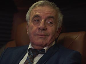 Darısı Başımıza - Ulvi Alacakaptan - Ünal Akbulut Kimdir?