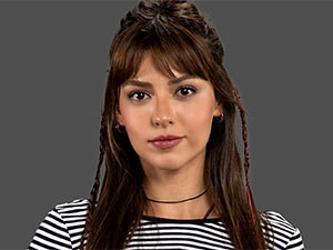 Darmaduman - Aslıhan Malbora - Ece Servet Kimdir?