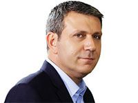 Deniz Yıldızı - Zeki Okan İrkören - Orhan Kimdir?