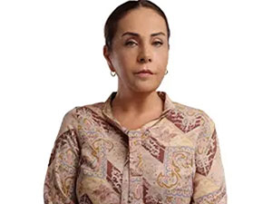 Dilek Taşı - Çiçek Dilligil Öztoprak - Asuman Kutlu Kimdir?