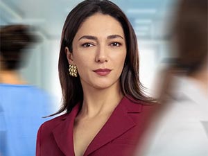 Doktor: Başka Hayatta - Şebnem Hassanisoughi - Med. Dir. Aylin Borokay Kimdir?