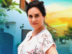 Ege'nin Hamsisi - Bengi Öztürk - Hatçe Kasapoğlu Kimdir?