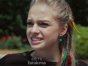 Elimi Bırakma - İpek Filiz Yazıcı - Ceyda Kimdir?