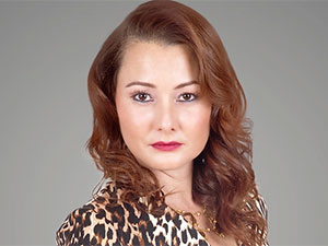 Elkızı - Nur Yazar - Ayfer Bozdağlı Kimdir?