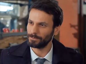 Ezra - Umut Özkan - Çınar Kimdir?