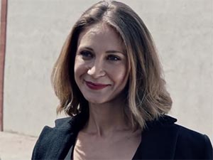 Fi - Ece Dizdar - Nazlı Kimdir?