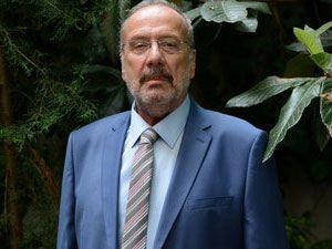 Gamsız Hayat - Gazanfer Ündüz - Taner Kimdir?