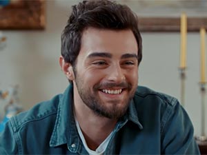 Gel Dese Aşk - Yiğit Koçak - Onur Pusat Kimdir?