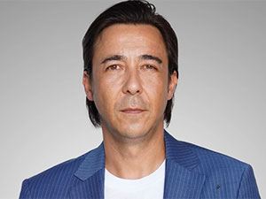 Gizli Bahçe - Cemil Büyükdöğerli - Levent Sezer Kimdir?