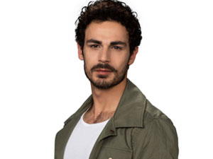 Gül Masalı - Erdem Kaynarca - Toprak Atabey Kimdir?