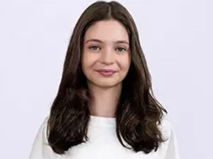 Güller ve Günahlar - Beren Gençalp - Hayal Tecer Kimdir?