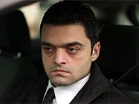 Güneşi Beklerken - Emrah Özçelik - Ufuk Kimdir?