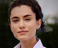 Güneşi Beklerken - Hande Doğandemir - Zeynep Yılmaz Kimdir?