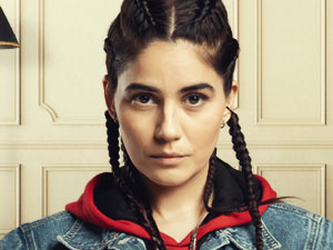 Güzel Günler - Zeynep Çamcı - Altan Kimdir?
