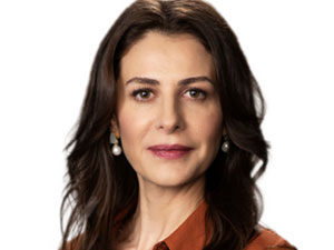 Hakim - Ebru Özkan - Yasemin Kaner Kimdir?