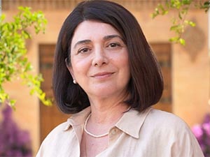 Halef: Köklerin Çağrısı - Benian Dönmez - Nergis Özdel Kimdir?