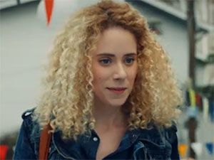 Hayat Mucizelere Gebe - İlayda Fidanlık - Ebru Kimdir?