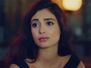 Hayat Şarkısı - Melike İpek Yalova - Suzi Kimdir?