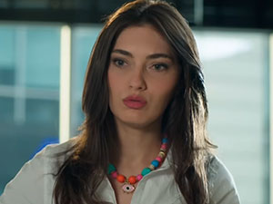 Haysiyet - Ecem Koca - Ecem Kimdir?