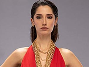 Hizmetçiler - Nilay Erdönmez - Gülseren Atahanlı Kimdir?