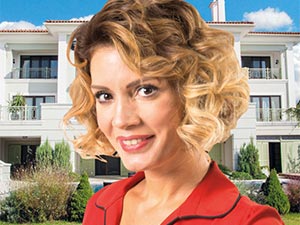 Kalk Gidelim - Ayça Varlıer - Nurcan Dal Kimdir?