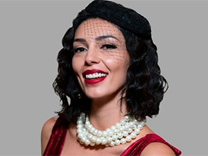 Kanunsuz Topraklar - Ezgi Çelik - Asude Kimdir?