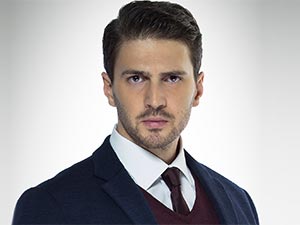 Kara Para Aşk - Emre Kızılırmak - Levent İnanç Kimdir?